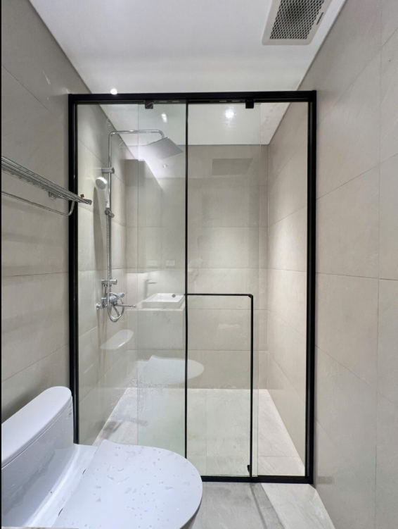 Cabin kính hệ Slim 1 cánh lùa kế hợp vách cố định