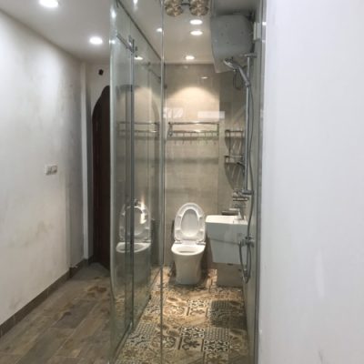 Phòng tắm kính uốn cong, phòng tắm cong