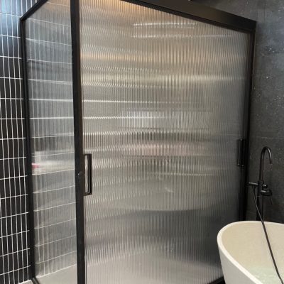 Phòng tắm kính sóng hệ nhôm Slim