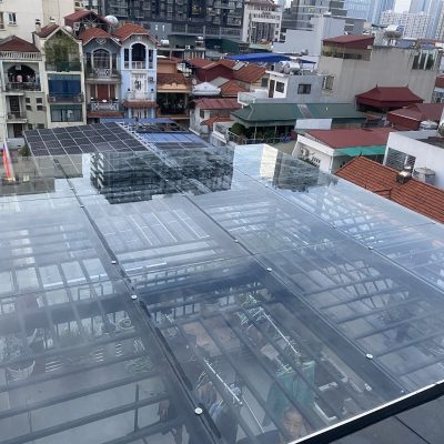 Mái kính cường lực dán an toàn