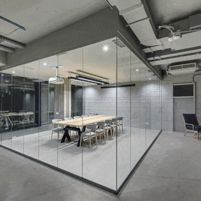 Kính Điện Thông Minh Có Điều Khiển