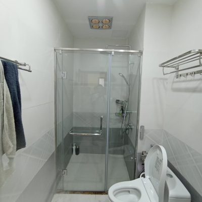 Cabin kính tắm cánh mở kính cường lực 10mm trắng trong