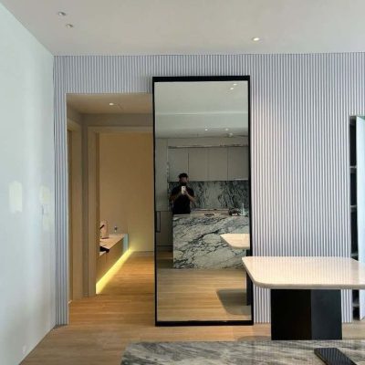 Cửa lùa bóng ma có gương soi